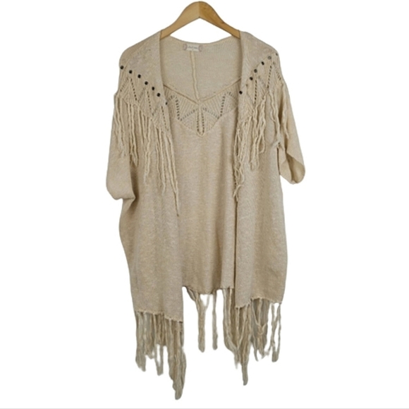 Alterd State cream knit fringe boho top - Picture 15 of 15